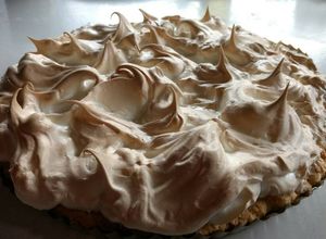 Una foto de Pie de limón fácil y delicioso arcoíris