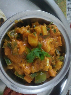 મિક્સ વેજ સબ્જી (Mix Veg Sabji Recipe In Gujarati) રેસીપી મુખ્ય ફોટો