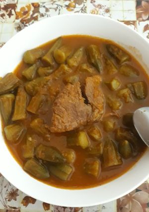 صورة لوصفة طاجين القناوية (البامية)