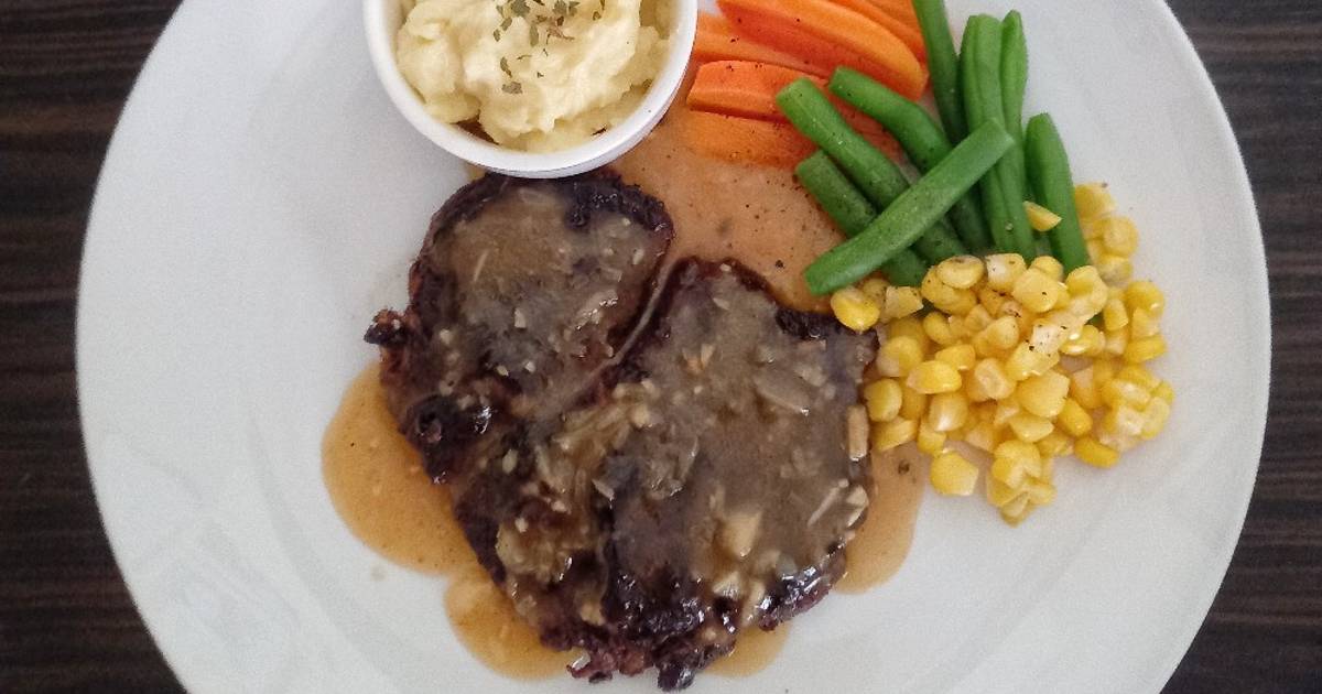 Resep Sirloin Steak BBQ Sauce oleh Desfita_MamiCay Cookpad