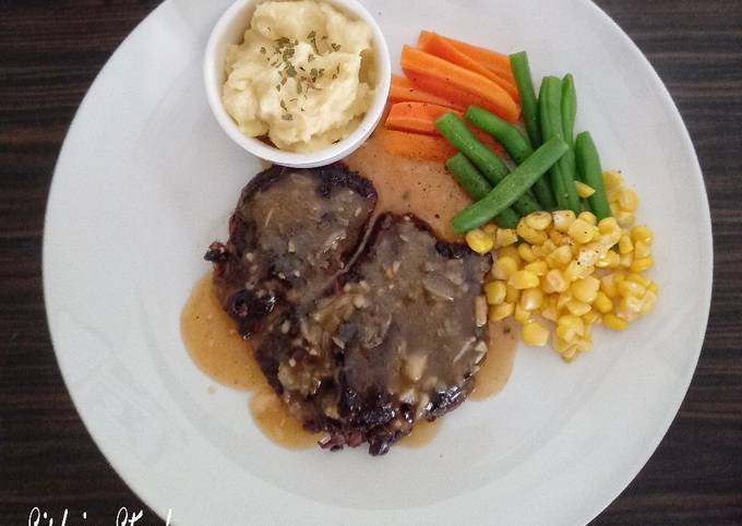 Yuk intip, Bagaimana cara bikin Sirloin Steak BBQ Sauce dijamin istimewa