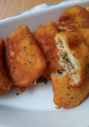 Una foto de Rissois con relleno de langostinos y cogumelos