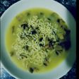 Sopa rápida de noodles con champiñón y cebolla