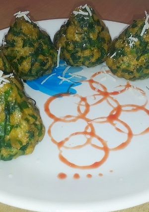 A picture of Mayonnaise Palak Dumplings modak.