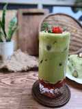 Strawberry Matcha Creamy Latte
