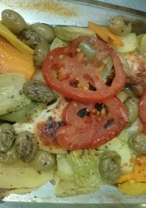 A picture of Chicken with vegestables.