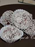 Brigadeiros o negrinhos (Dulces típicos de Brasil)