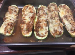 Una foto de Zucchinis rellenos!