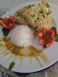 Souffle de pollo con verduras y arroz blanco con ajo