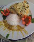 Souffle de pollo con verduras y arroz blanco con ajo