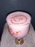 White choco strawberry shake