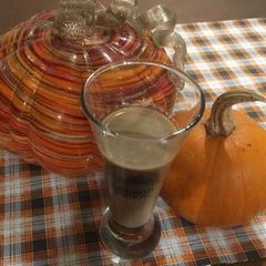 A picture of Smashing Pumpkin Cocktail.