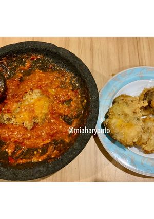 Foto resep Ayam Tepung Geprek Spicy