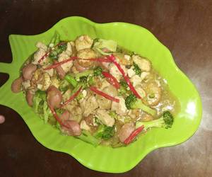 Ini Caranya Cah Brokoli Ayam Saos Tiram Enak Bergizi