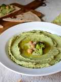 Hummus di ceci e broccoli con piadina integrale con esubero di pasta madre