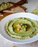 Hummus di ceci e broccoli con piadina integrale con esubero di pasta madre