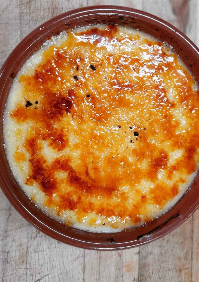 Una foto de Crema catalana