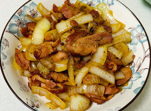 洋蔥炒鴨肉 的食譜成品照片