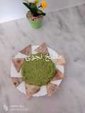 افوكادو مع الخبز المحمص