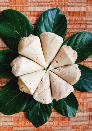 A picture of Wheat cone idli.