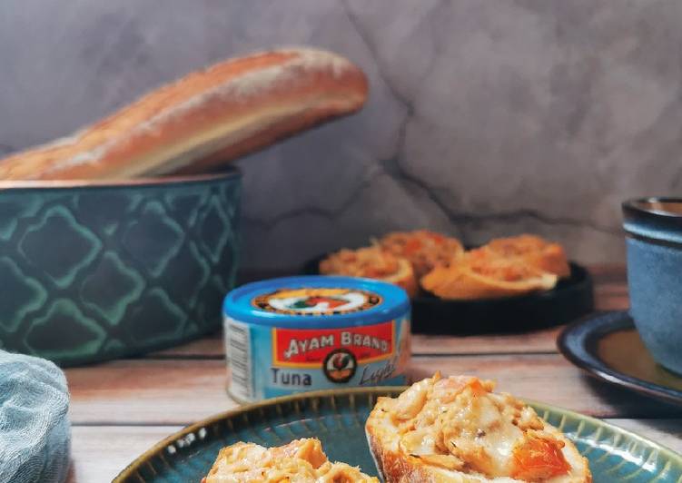 Bruschetta Tuna with Cheese