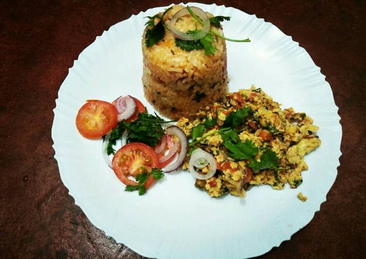 Simple Way to Make Perfect Fried rice with scrambled eggs