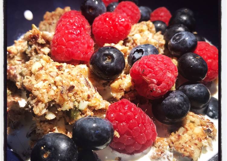 Keto Granola