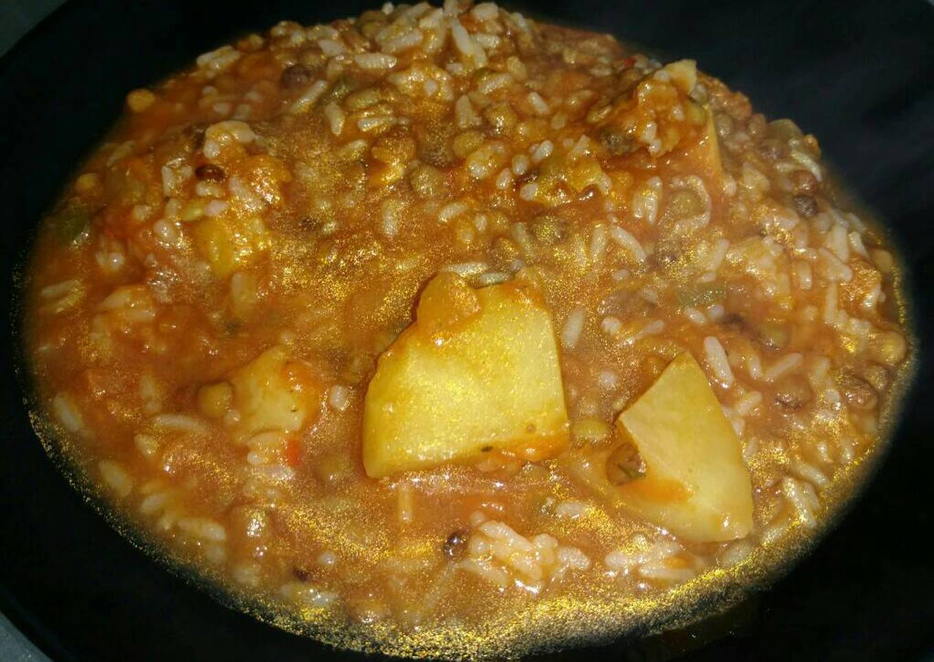 Guiso de arroz y lentejas con pollo