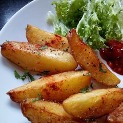 A picture of Potato Wedges#endofyearchallenge.