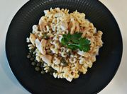 Una foto de salsa para pasta fusilli