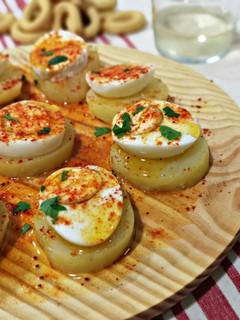 Una foto de Huevos a la gallega