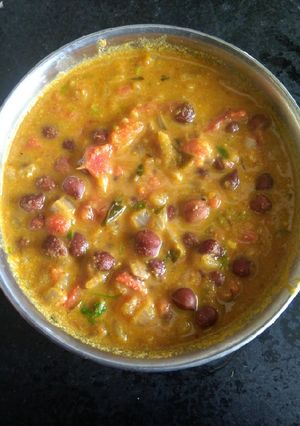 A picture of Kadala curry.