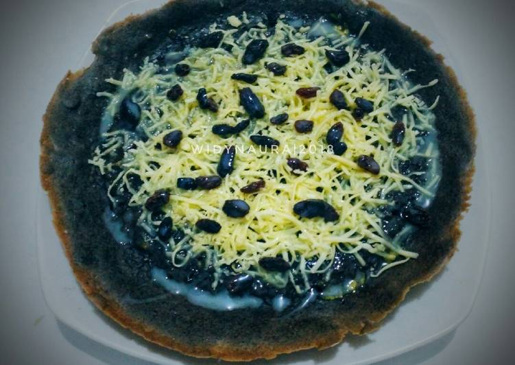 Black martabak a.k.a martabak ketan hitam