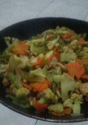 Foto resep Tumis buncis, wortel, bunga kol, dan ayam