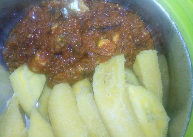 How to Prepare Speedy Boiled plantain and Garden egg sauce