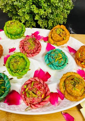रंगीली चंद्रकला Rangeeli Chanderkala (recipe in hindi) रेसिपी मुख्य फोटो