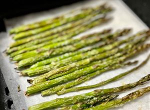 Foto principal de Espárragos trigueros en Airfryer: cena fácil y rápida