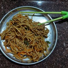 Tricolor wheat hakka noodles A picture of Tricolor wheat hakka noodles.