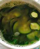 Canh bí ngòi xanh Nhật với tôm khô Việt nam