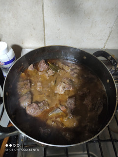 Una foto de Carne a la olla