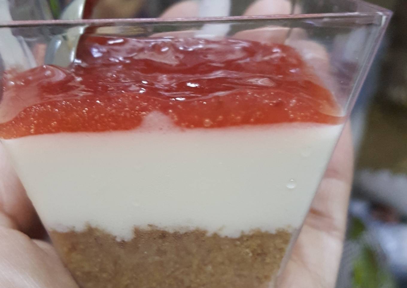 Step-by-Step Guide to Make Award-winning Strawberry Cheesecake