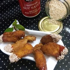 A picture of Crispy seasame chicken stips.