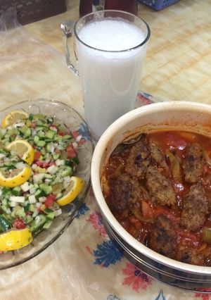 صورة لوصفة تبسي كباب بالصلصة الحمراء