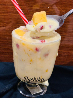 मैंगो मस्तानी (Mango Mastani Recipe in Hindi) रेसिपी मुख्य फोटो