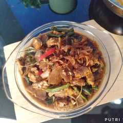 รูปของ Tumis kacang panjang, tempe dan bakso