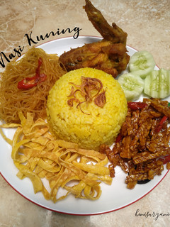 Foto resep 74. Nasi Kuning (Magic Com)