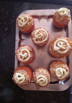 Una foto de Tomates rellenos a la maby