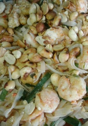 Hình của món Pad Thái (phở xào Thái).