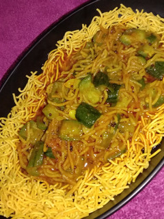 ગલકા સેવ નું શાક (Sponge Gourd Sabji Recipe In Gujarati) રેસીપી મુખ્ય ફોટો