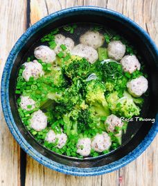 canh bông cải xanh